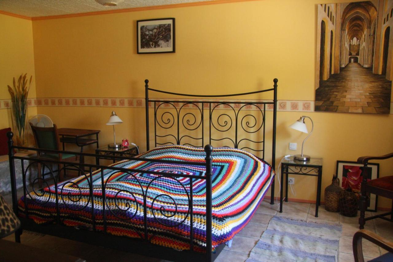 Chez Ker Anna Bed & Breakfast Canihuel Exterior foto