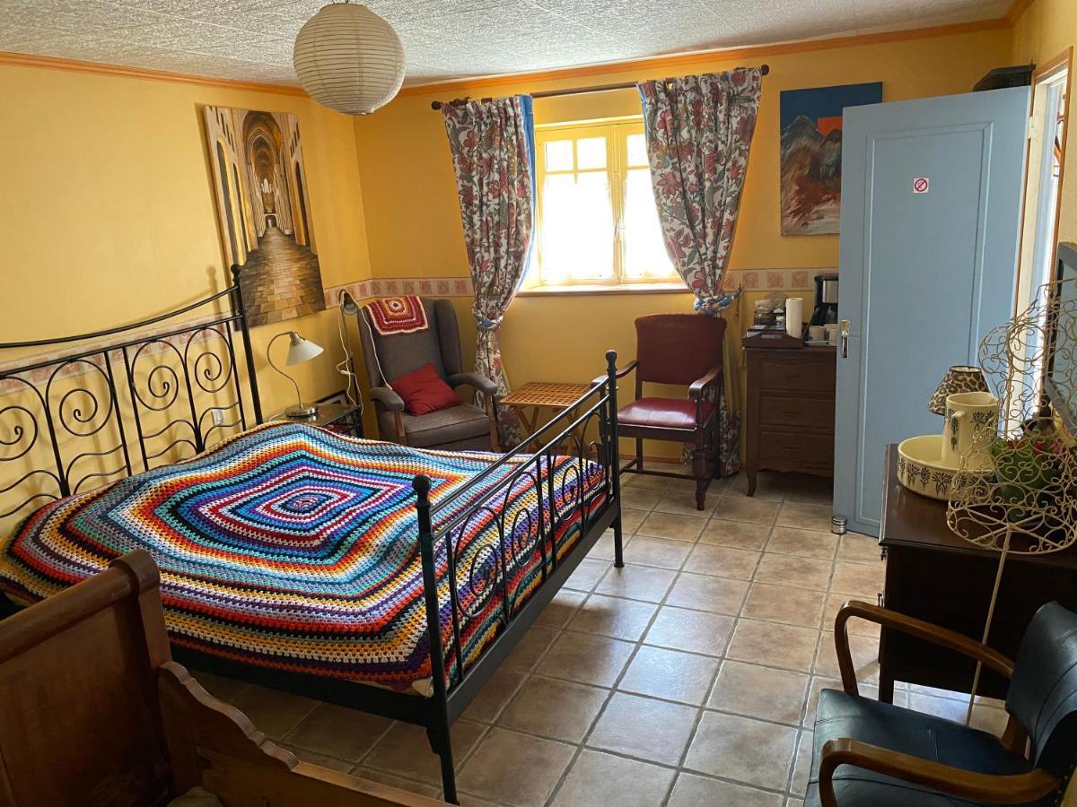 Chez Ker Anna Bed & Breakfast Canihuel Exterior foto